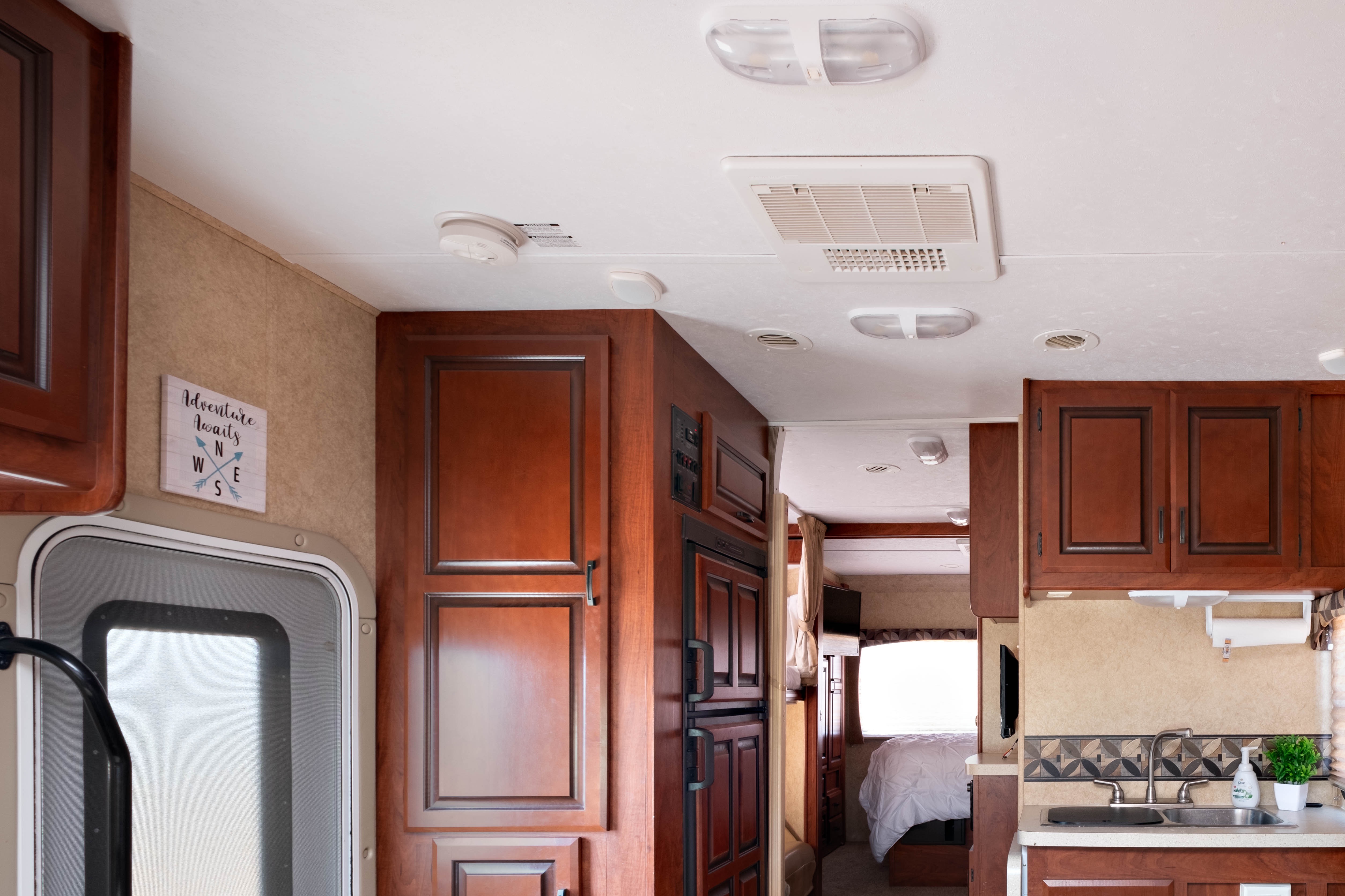 The Deca-Nomad TribeWagon: Class C RV, Sleeps 11, Climate Package