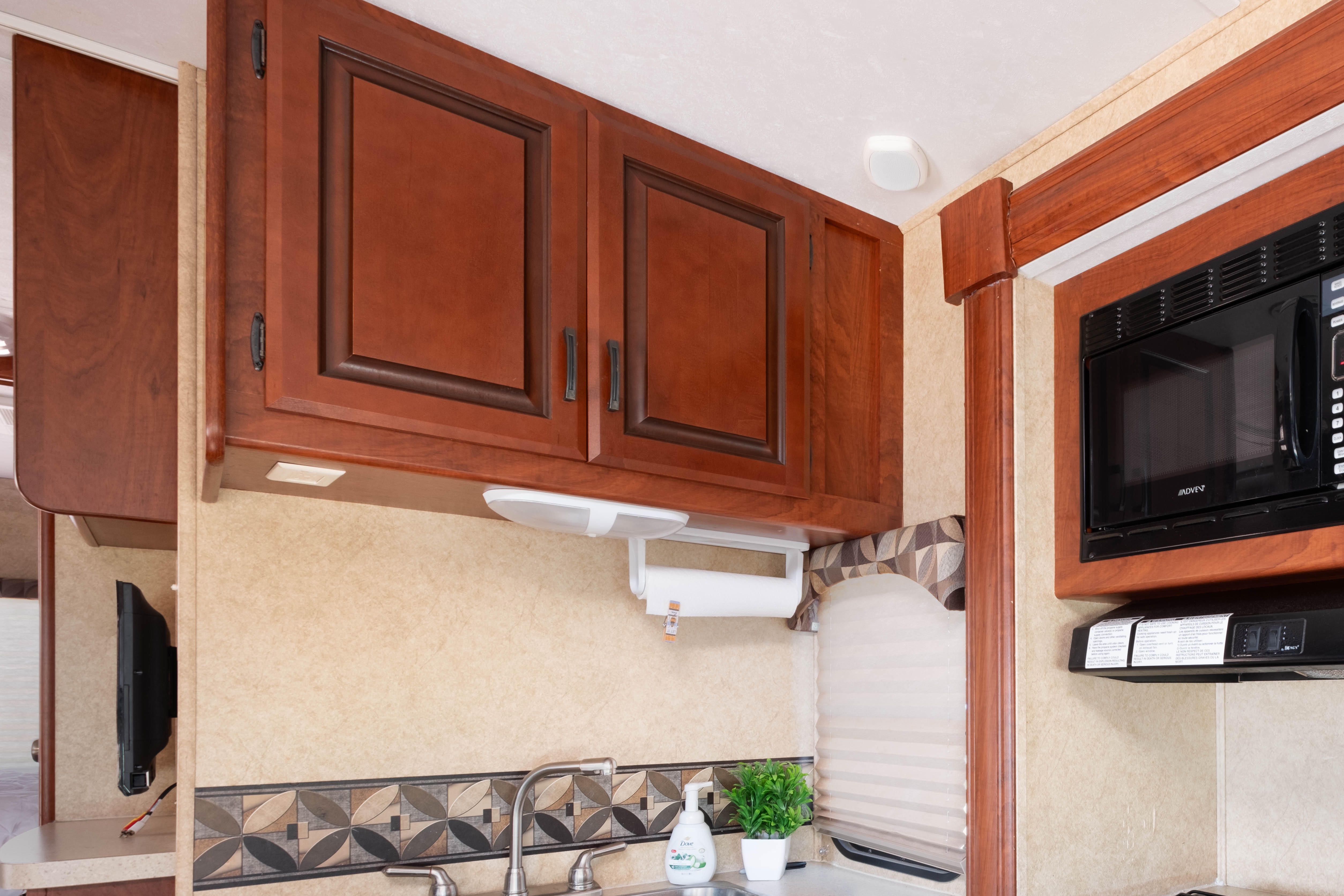 The Deca-Nomad TribeWagon: Class C RV, Sleeps 11, Climate Package
