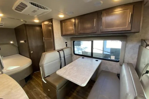 2018 Adventurer 23RB Class C