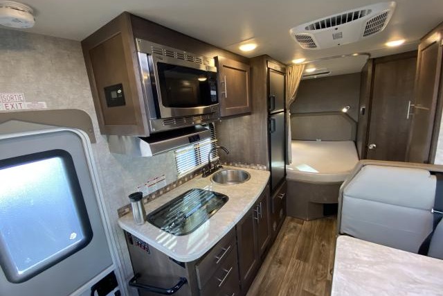 2018 Adventurer 23RB Class C