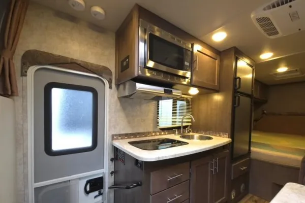 2018 Adventurer 23RB Class C