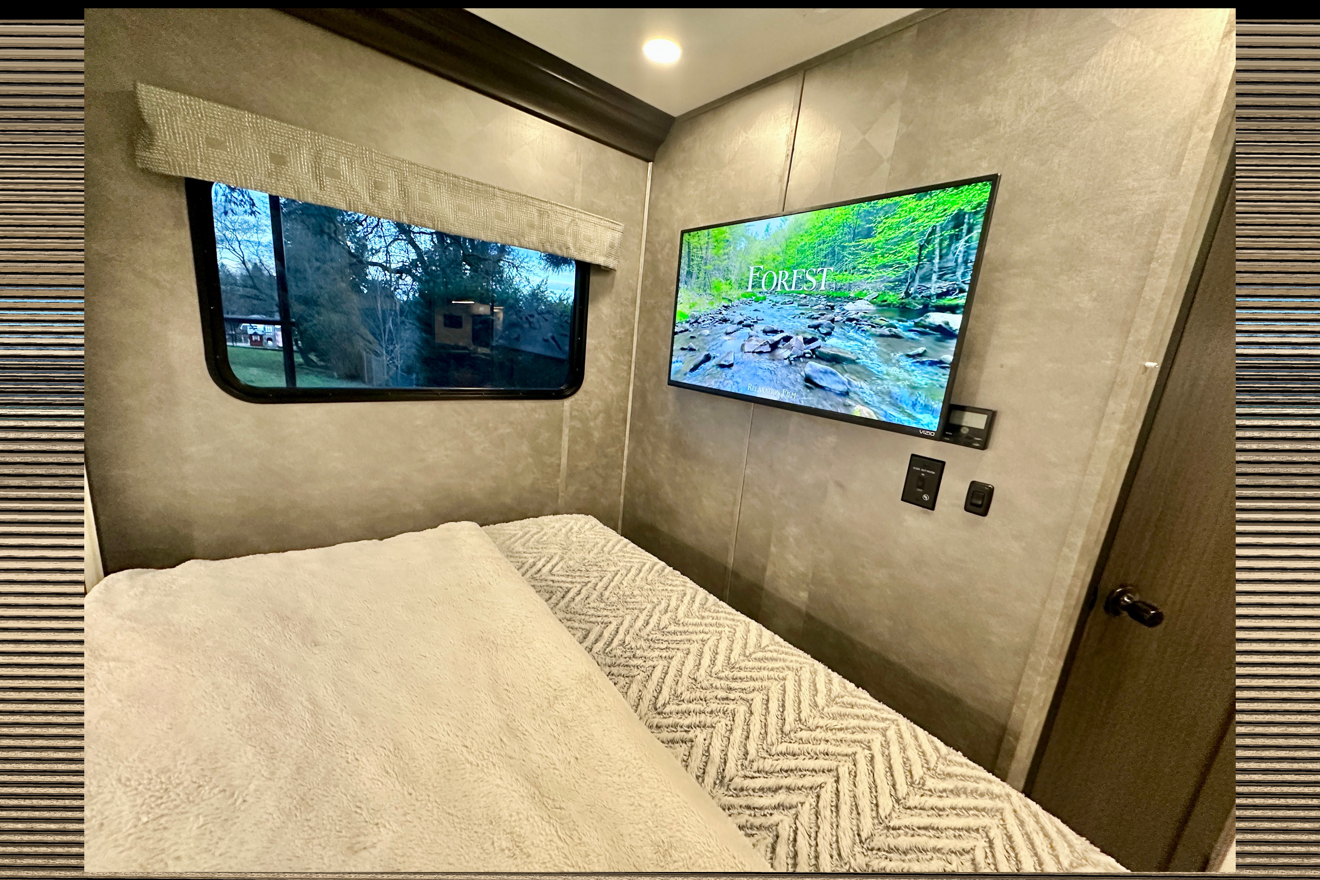 Clean and Comfortable 2023 Forest River Sunseeker LE
