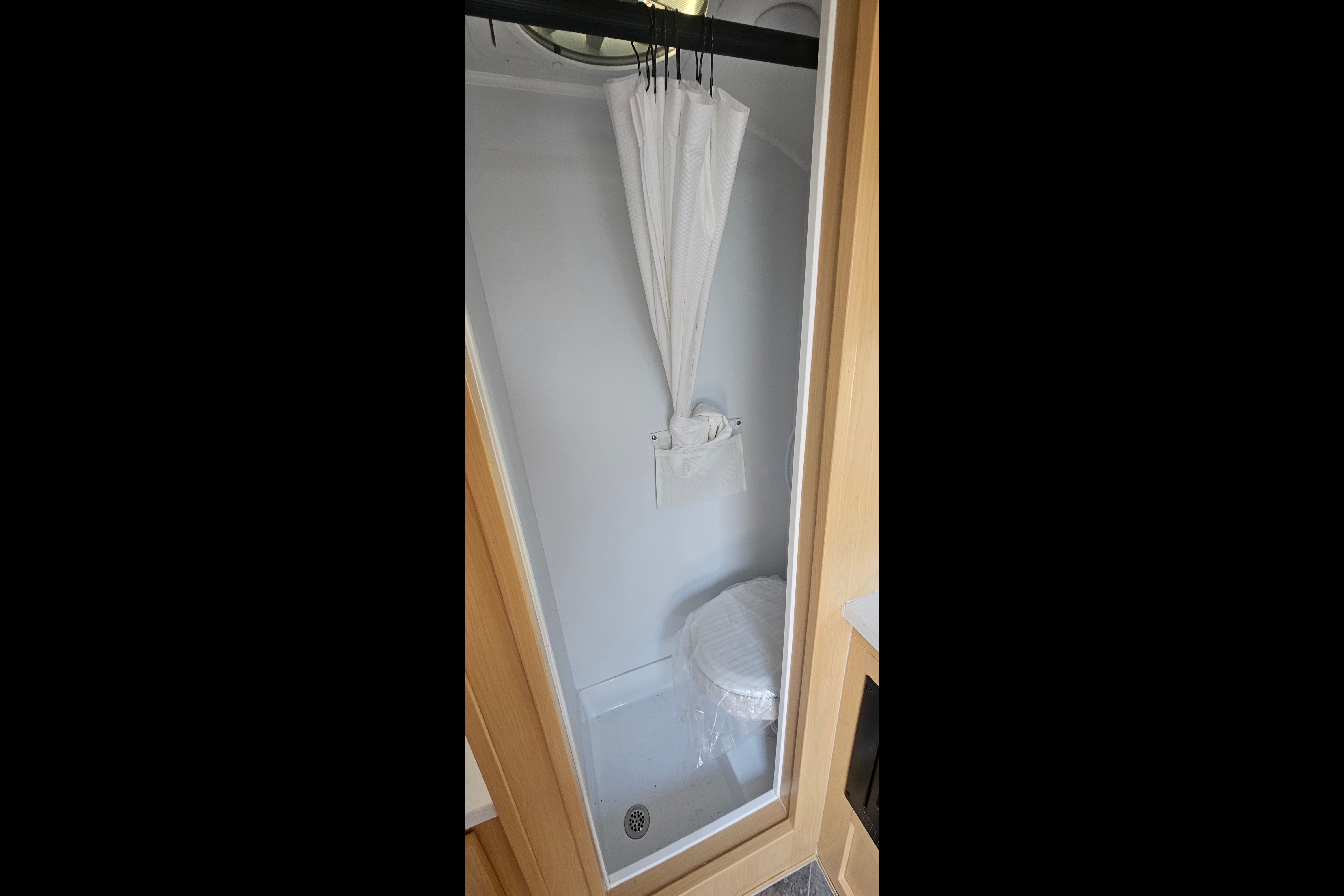 Clayton's Modern Buggy BB12 Travel Trailer
