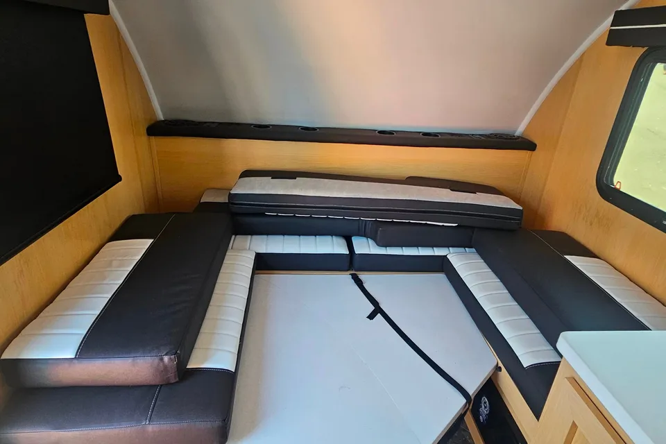 Clayton's Modern Buggy BB12 Travel Trailer