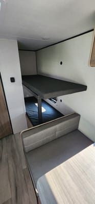Robert's Coleman 17B Travel Trailer