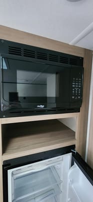 Robert's Coleman 17B Travel Trailer
