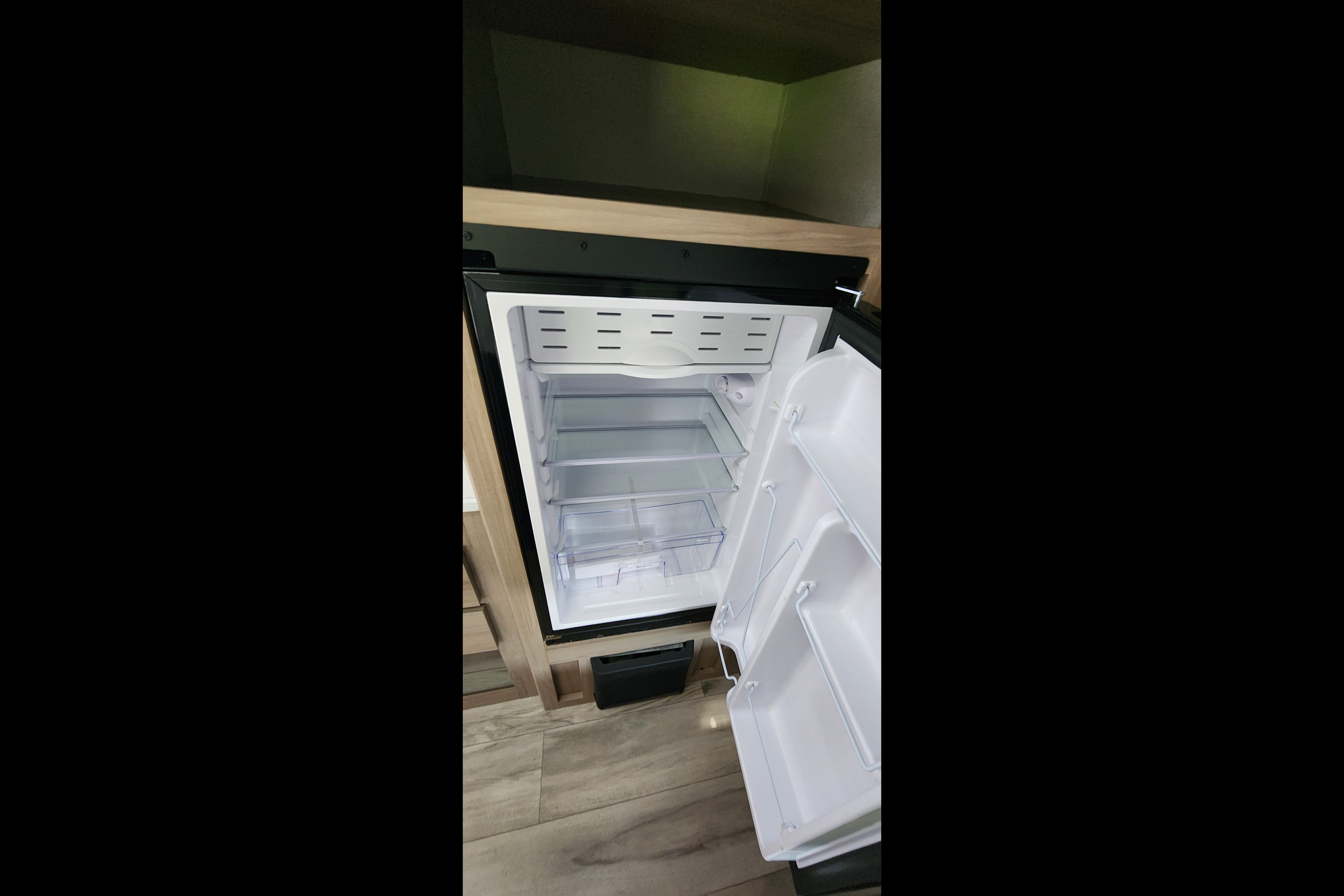 Robert's Coleman 17B Travel Trailer