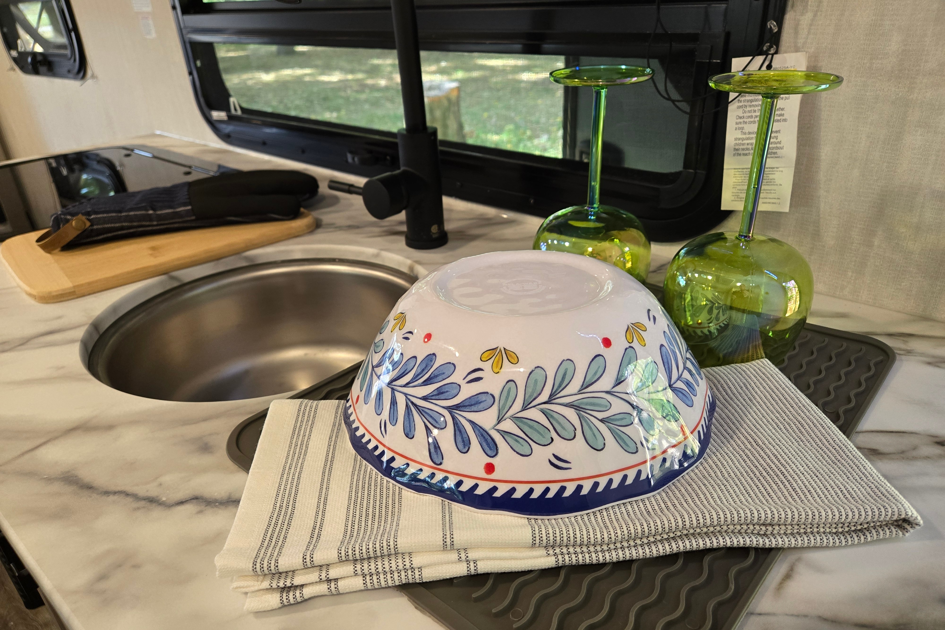 Kitty's Coachmen Remote "Adventure"