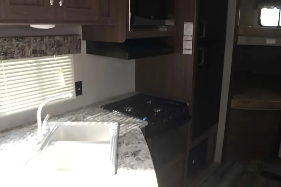 Strykers Keystone Hideout Travel Trailer