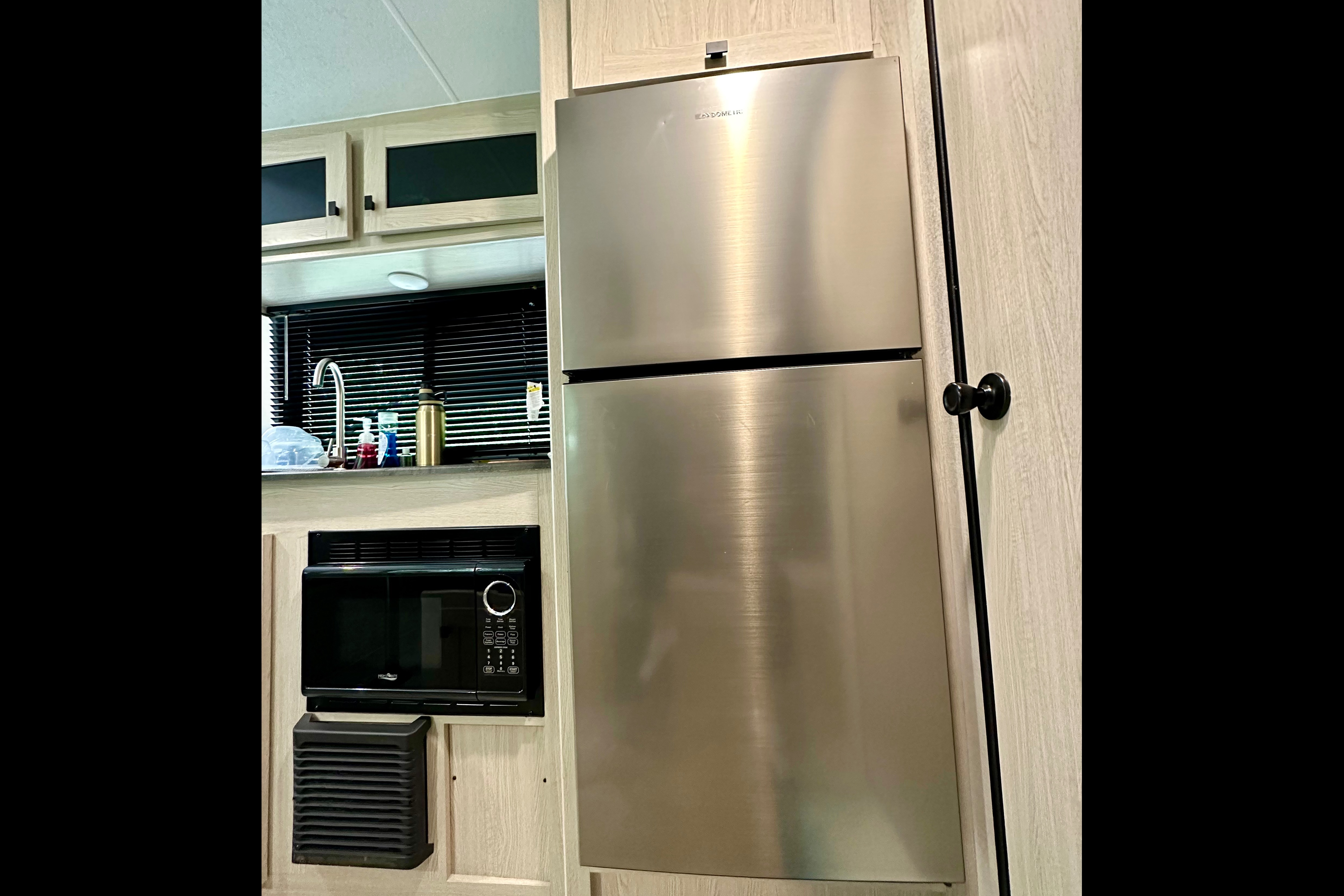 Rocky’s RV + 🛜 Starlink (optional). OFFGRID Travel Trailer