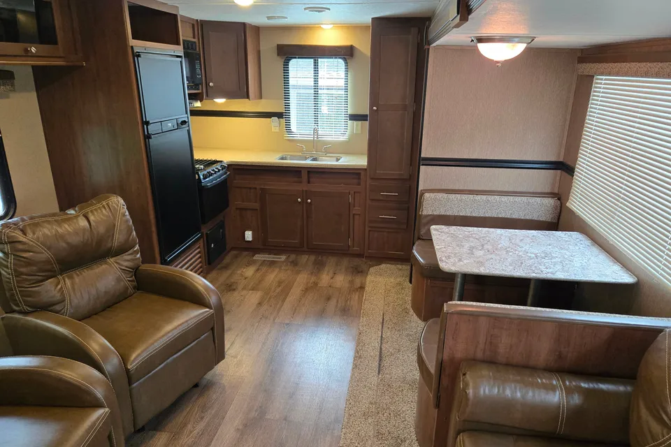 Dutchmen Aspen Trail Travel Trailer