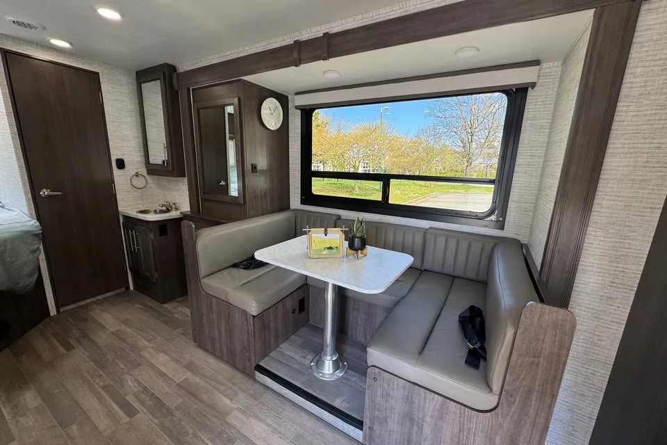 2025 ODYSSEY Chevrolet Class C 22A