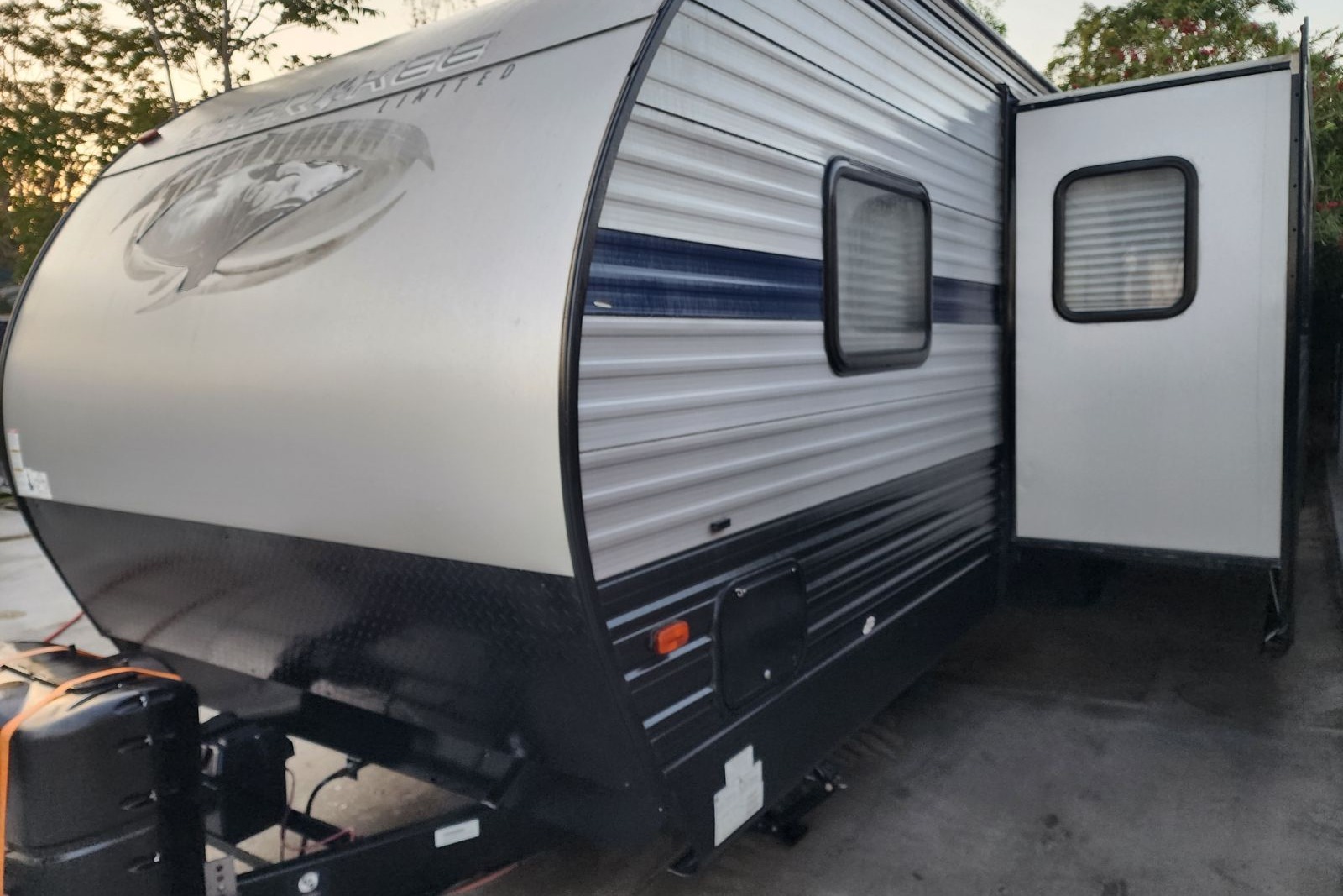 RV of Adventures