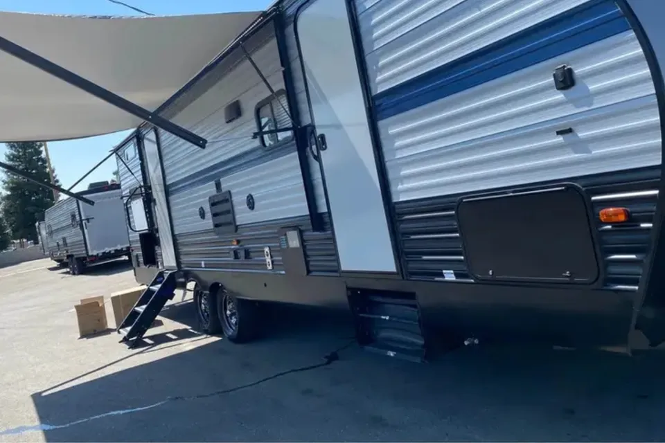 RV of Adventures