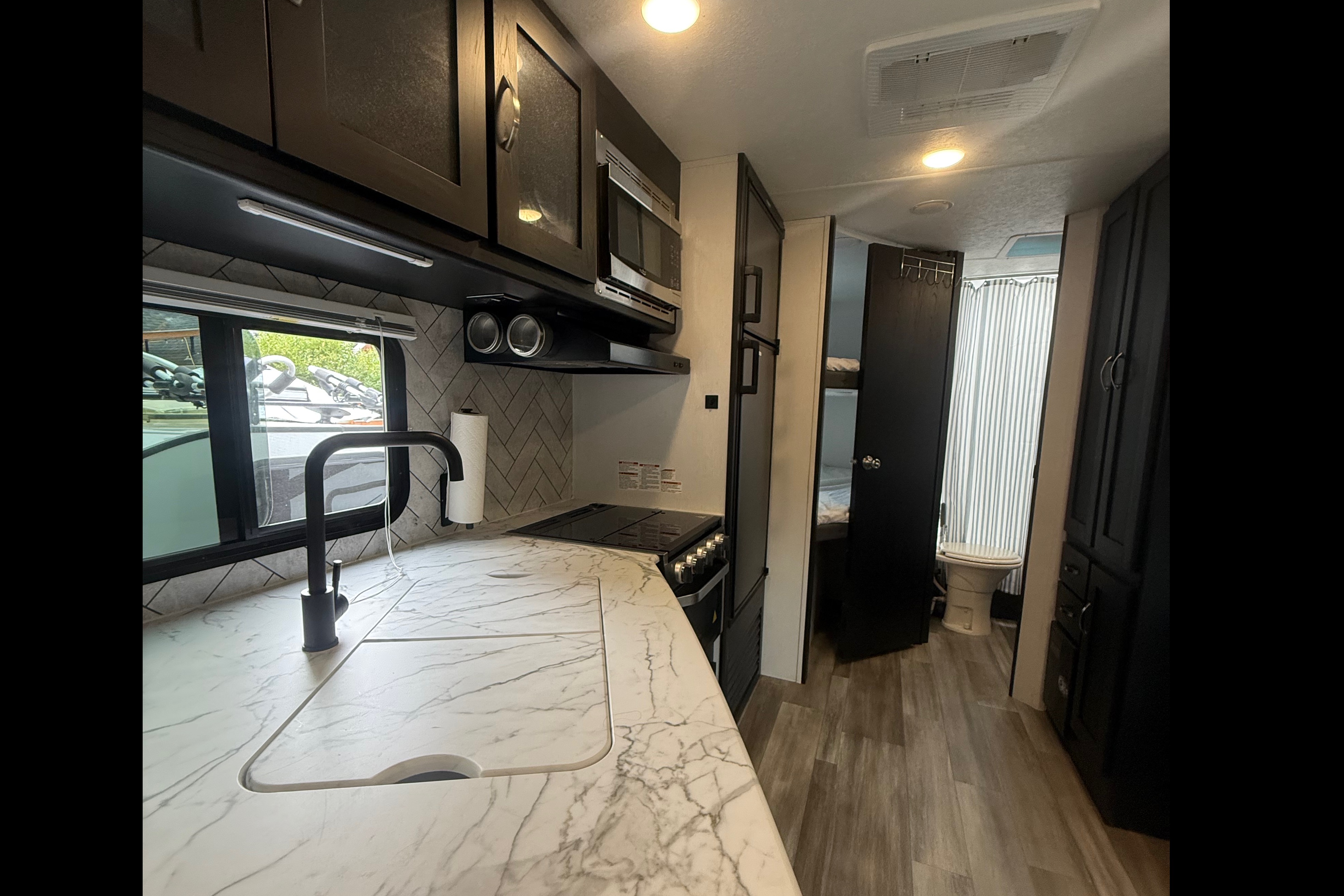 Mountain Peak Family + Pet friendly Bunkhouse!