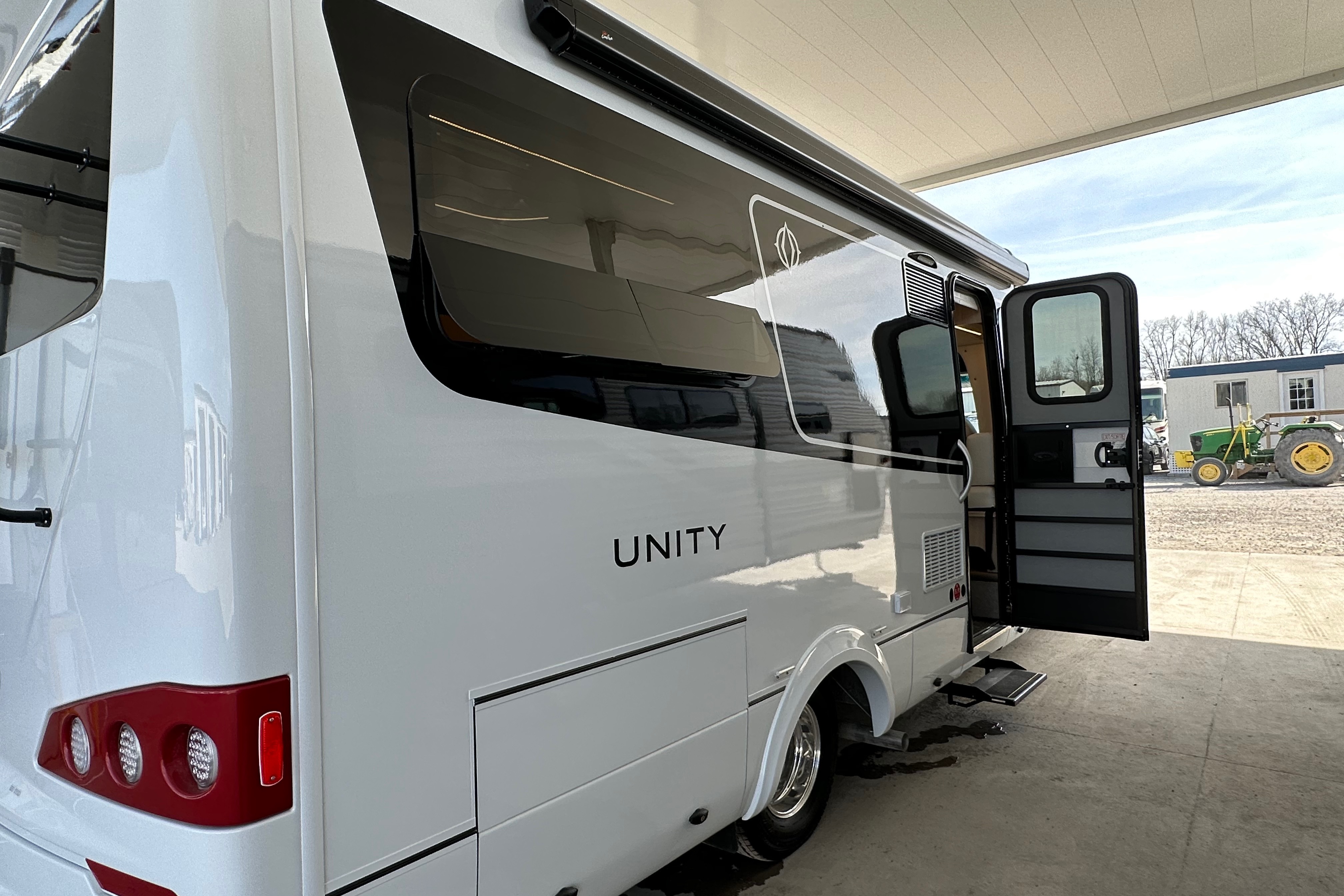 SLEEP 4 -Brand new Leisure Travel Unity Class B+  2023