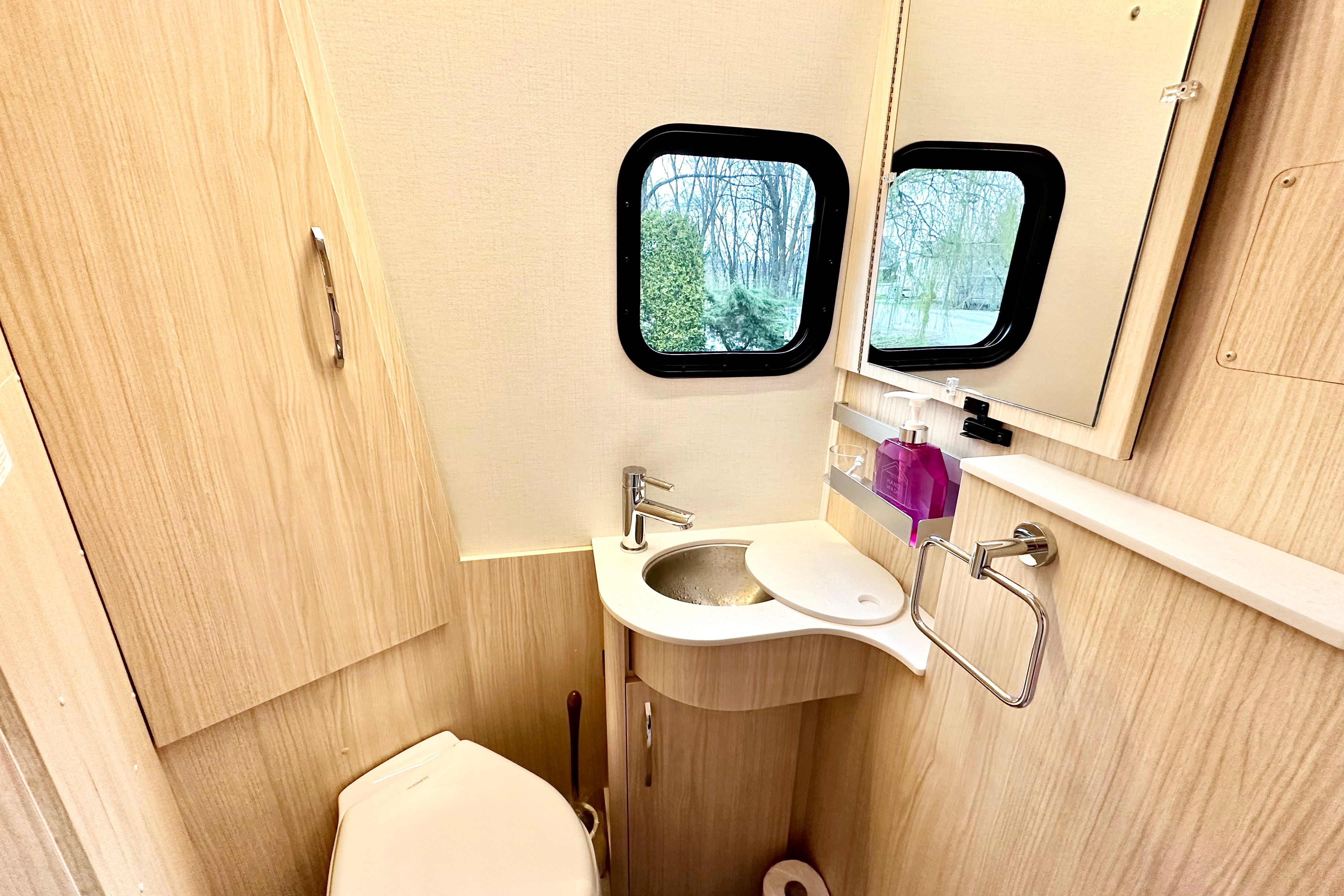 SLEEP 4 -Brand new Leisure Travel Unity Class B+  2023