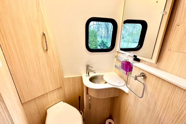 SLEEP 4 -Brand new Leisure Travel Unity Class B+ 2023