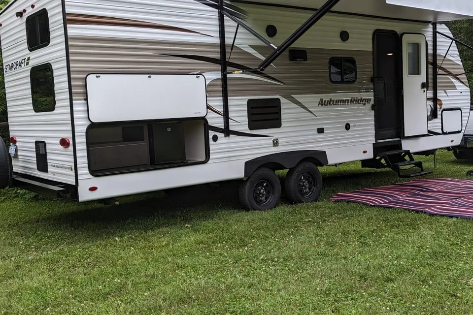 Mike's Starcraft Bh26 Travel Trailer