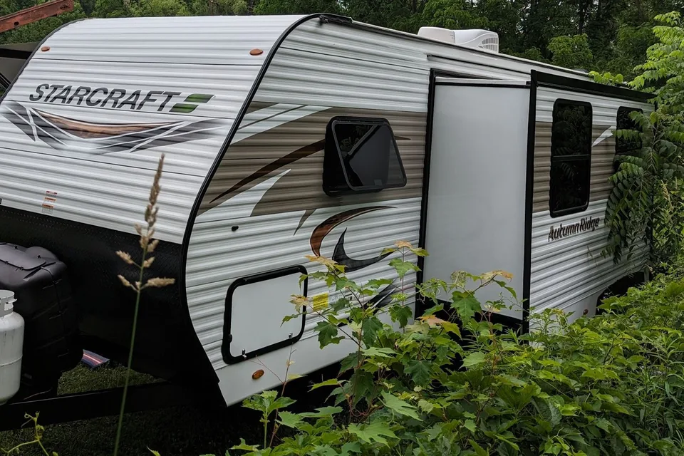 Mike's Starcraft Bh26 Travel Trailer