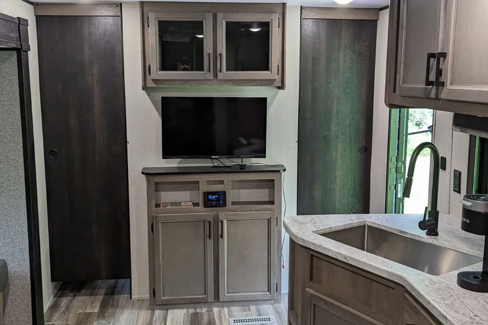 Mike's Starcraft Bh26 Travel Trailer