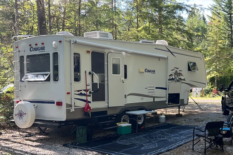 Cougar Fifth Wheel Fun