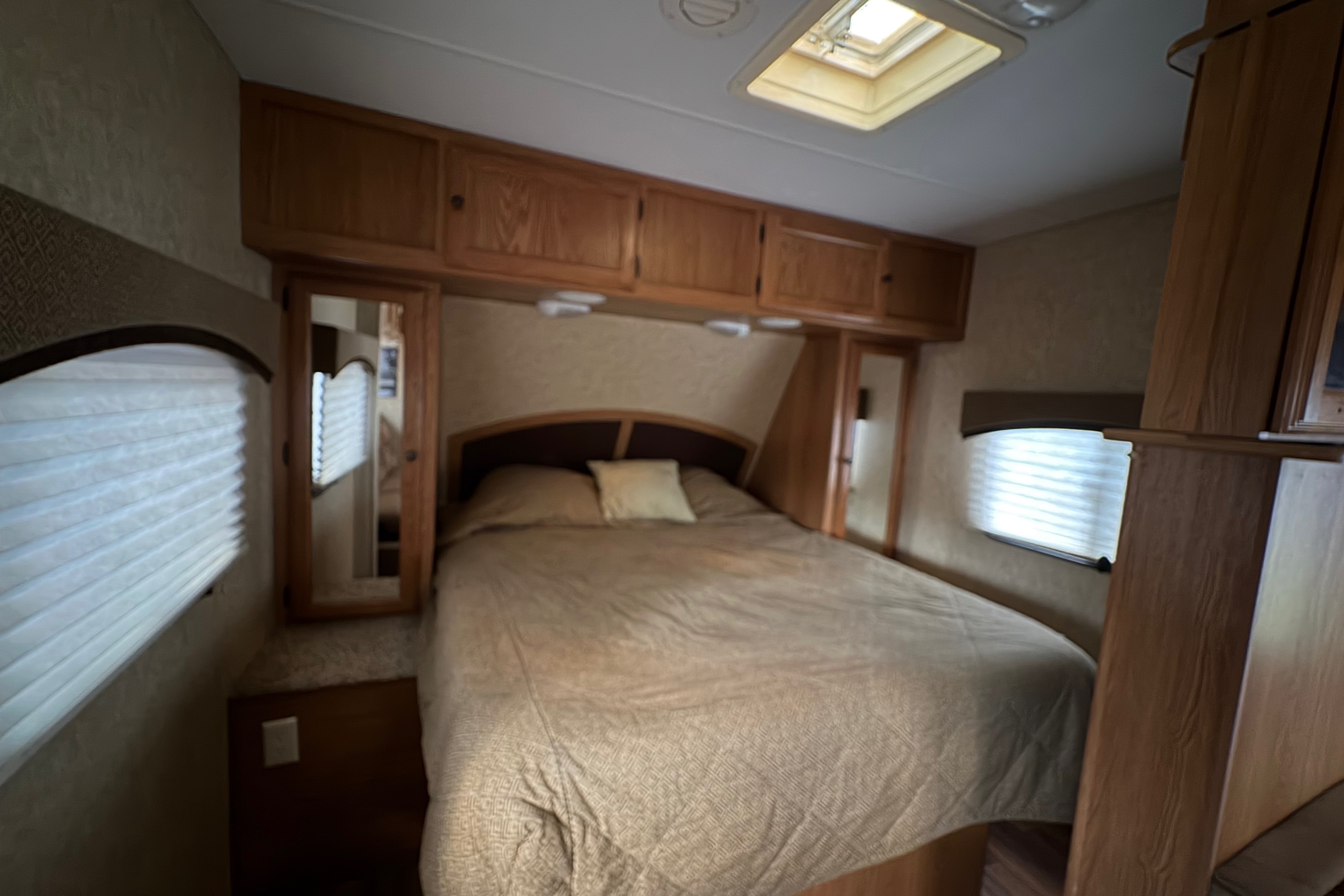 Coachmen Lantern Travel Trailer