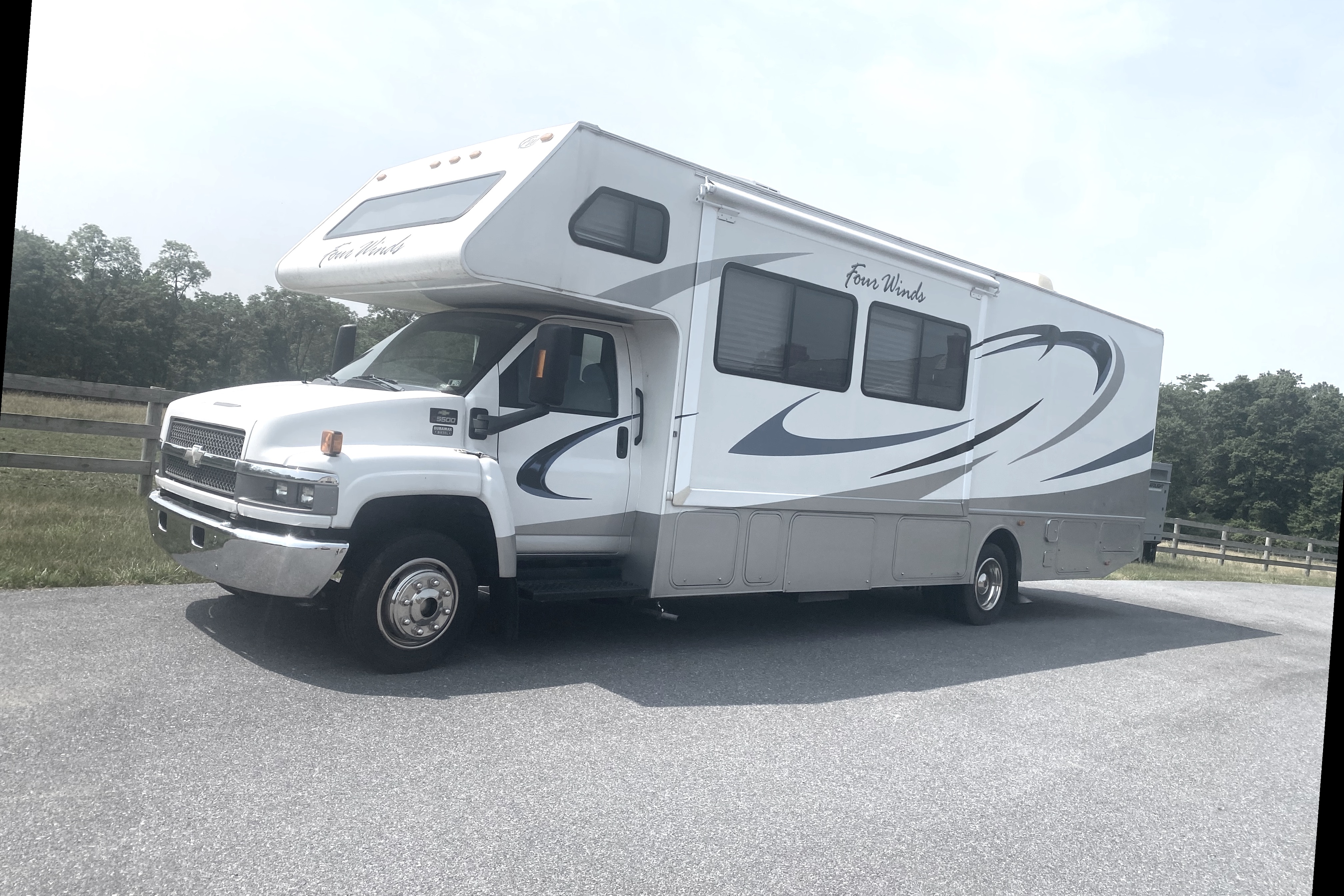 Calvin's Four Winds Bunkhouse  Class A
