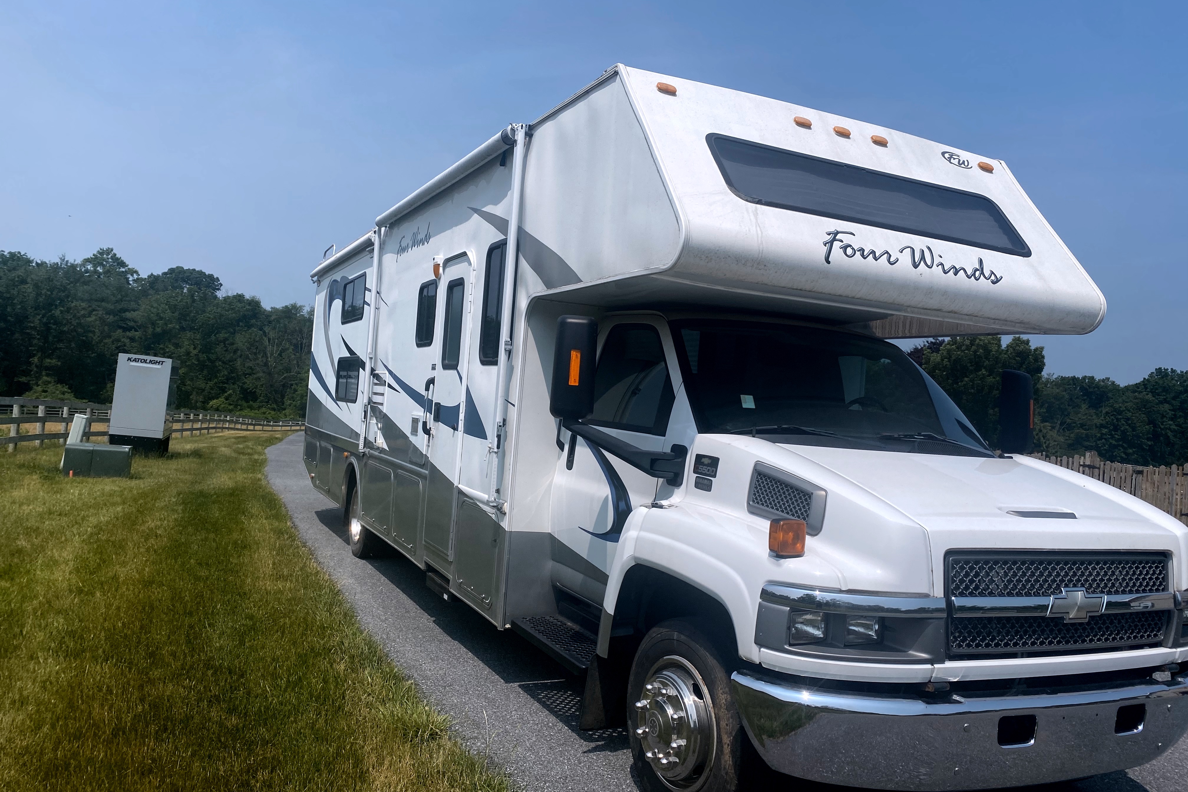 Calvin's Four Winds Bunkhouse  Class A