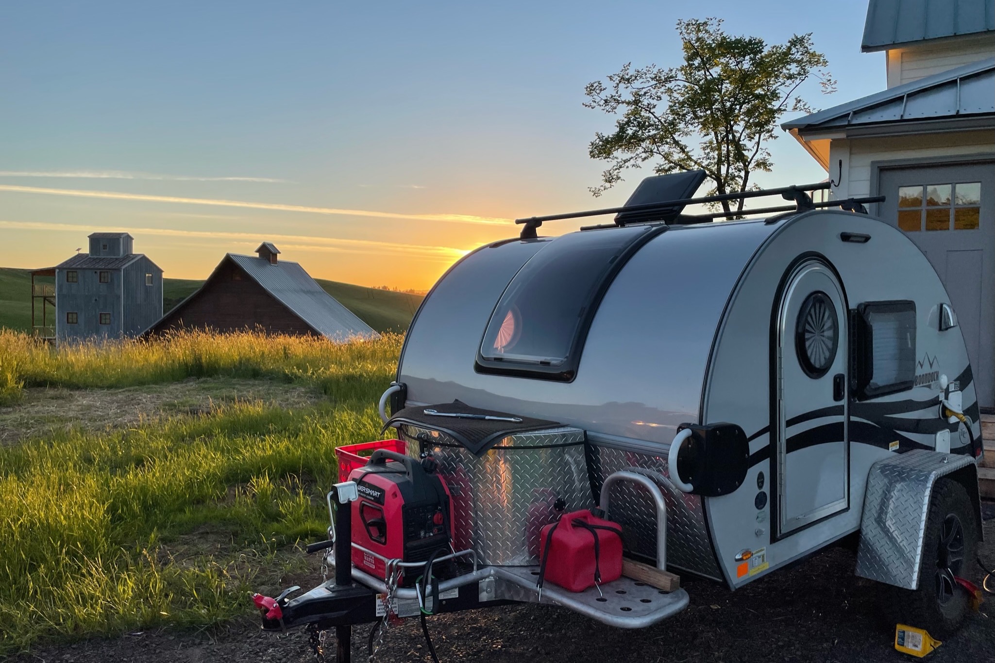 Luxury Teardrop w/ King Bed and Outdoor Kitchen!