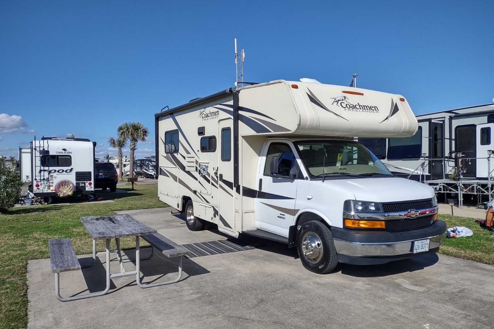 Homan’s Coachmen Freelander Class C