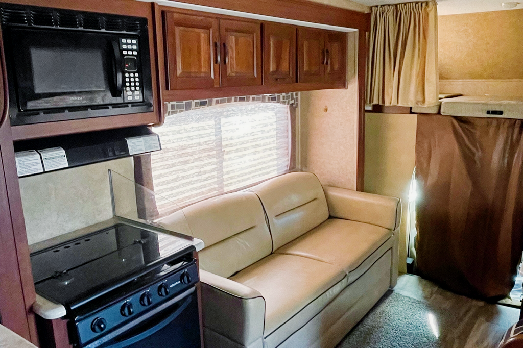 Great Family Camper with Bunkhouse