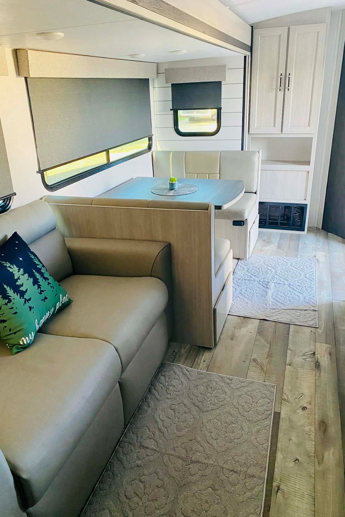 Luxury 2025 Crossroads Sunset Trail 331BH Travel Trailer