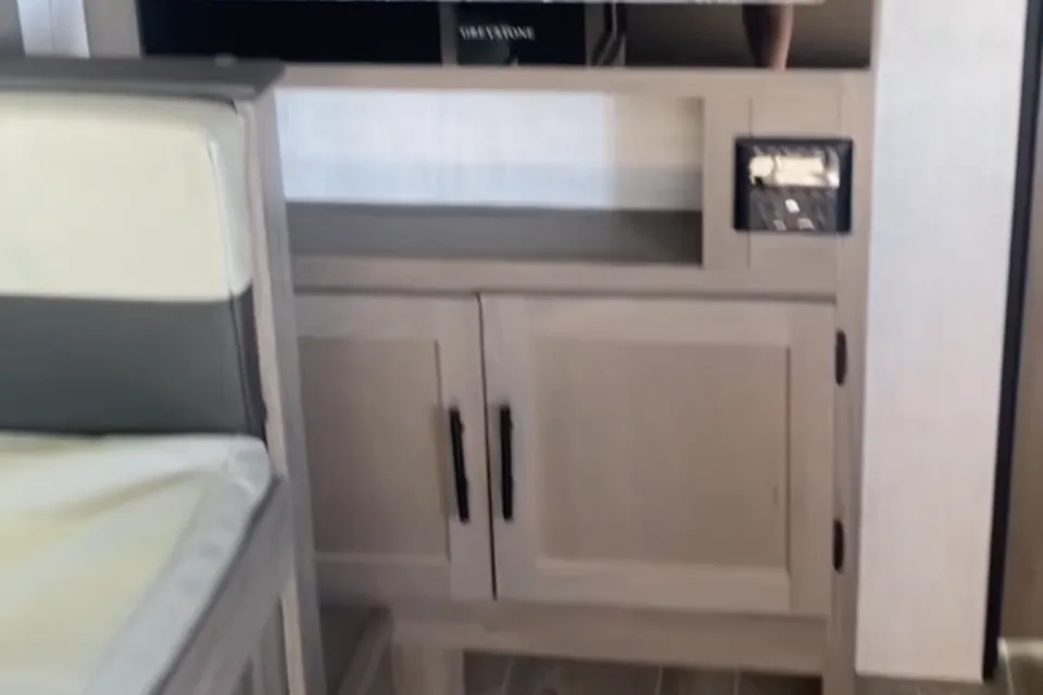 Gary's Gulf Stream 24RLS Travel Trailer