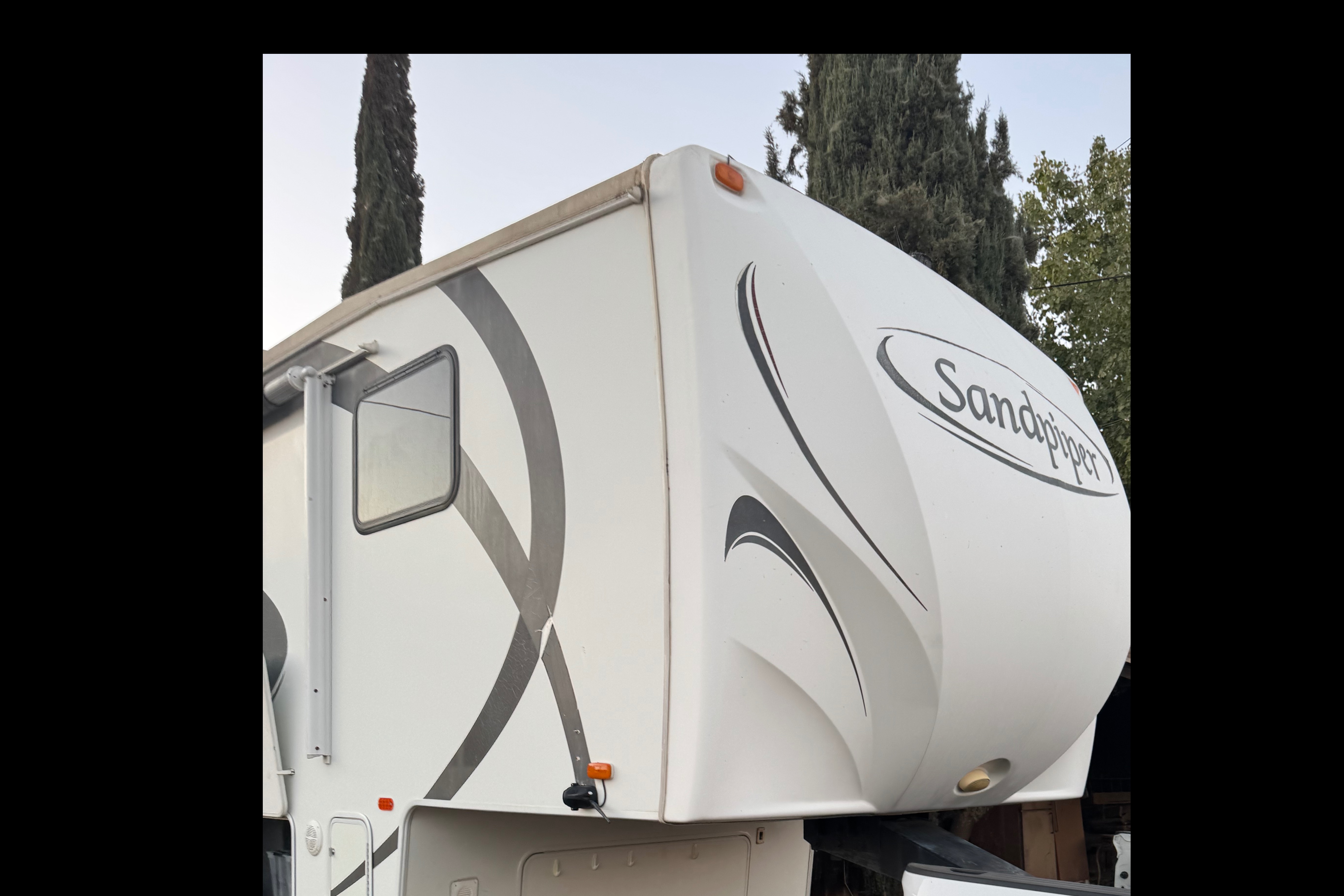 Spacious 5th Wheel with Incredible Bunkroom Floorplan!