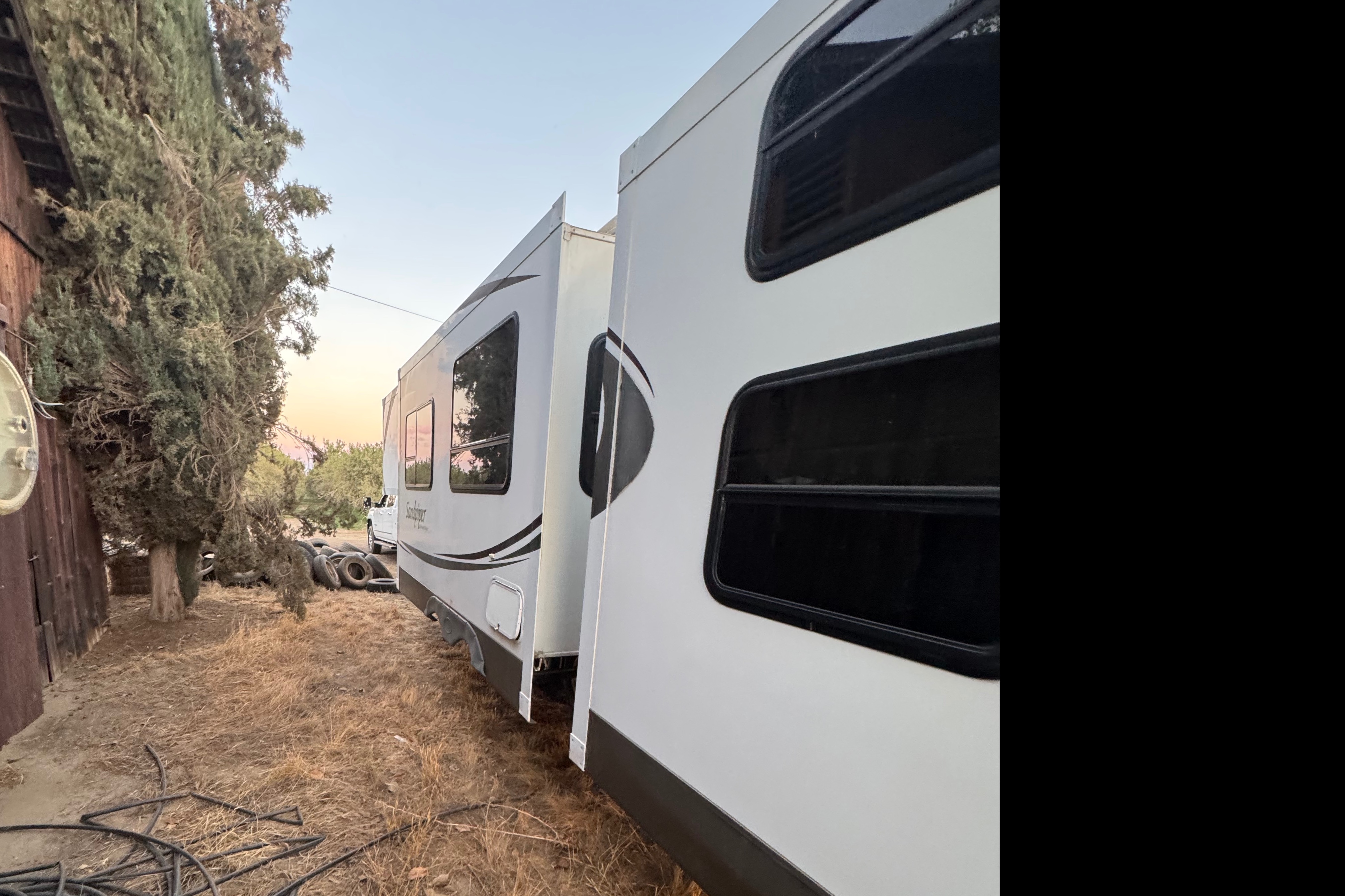 Spacious 5th Wheel with Incredible Bunkroom Floorplan!