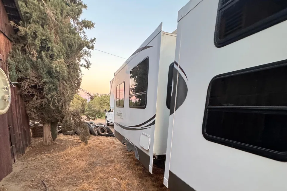 Spacious 5th Wheel with Incredible Bunkroom Floorplan!