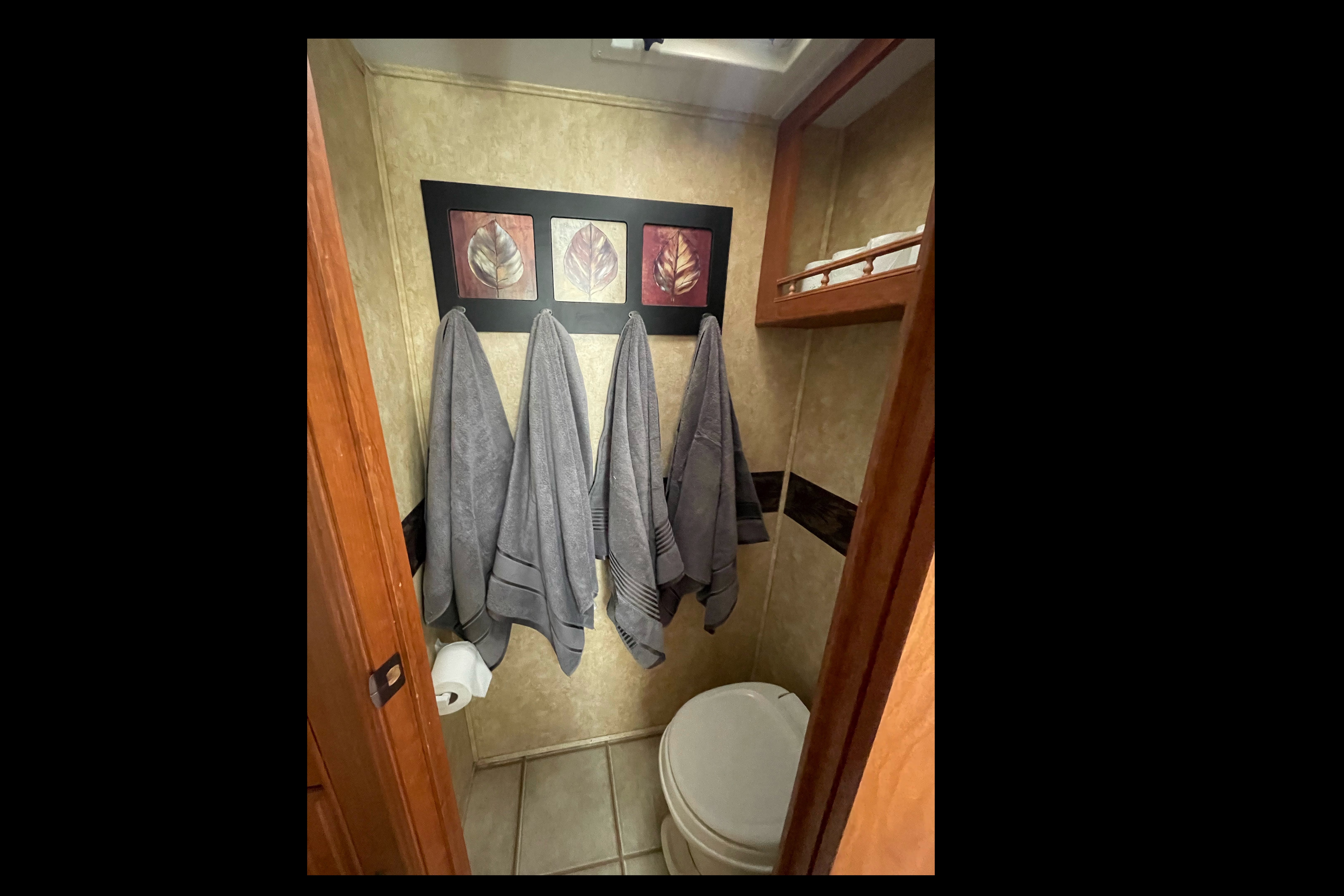 Spacious 5th Wheel with Incredible Bunkroom Floorplan!