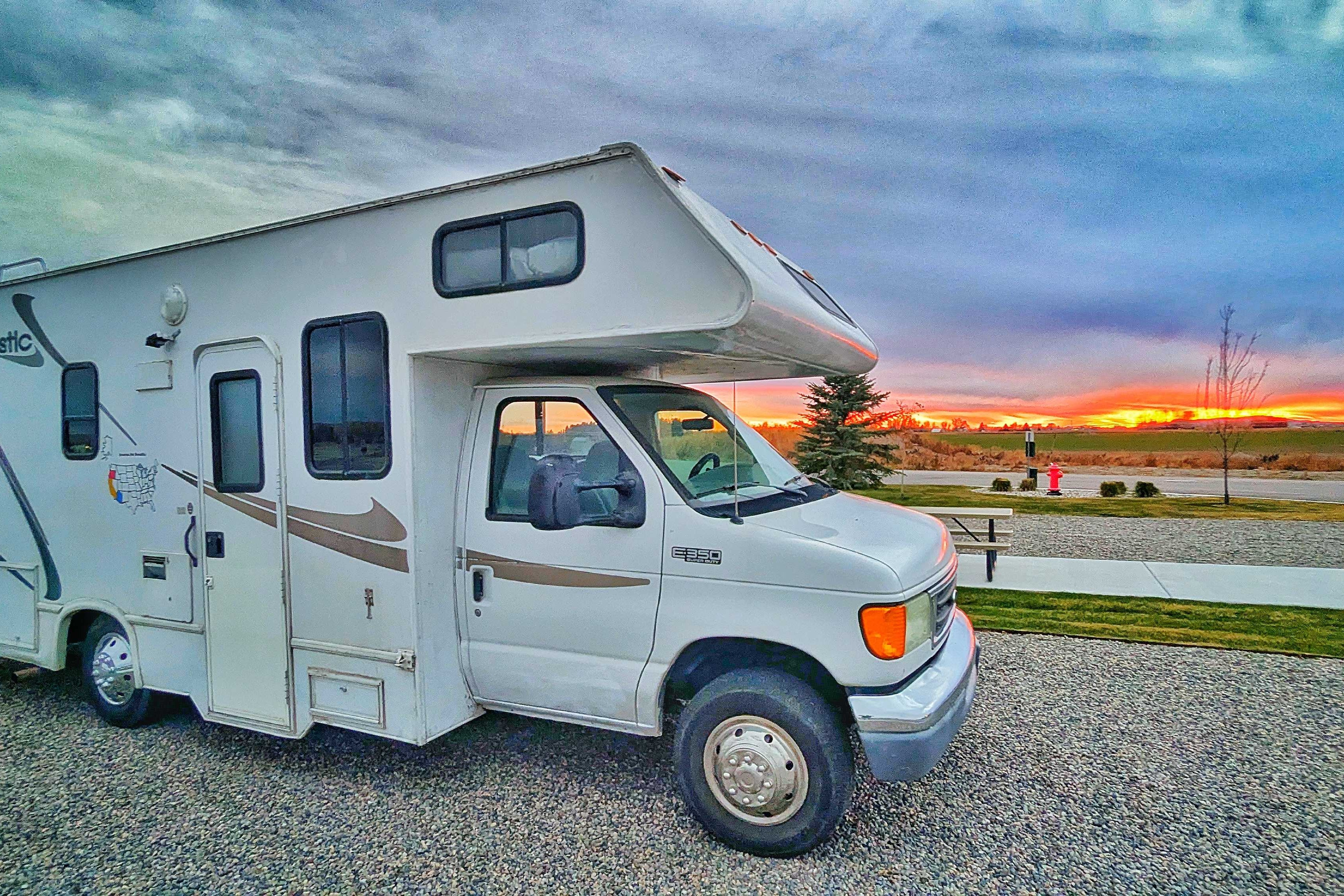 Teton's Doorstep-BYU-I Friendly Family Adventure
