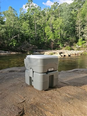 Kiril's other Bronco Overland 2022 Truck Camper