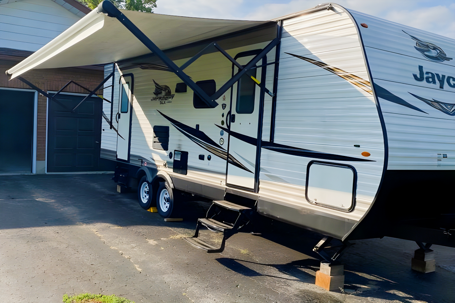 IKT's Jayco Camping Trailer