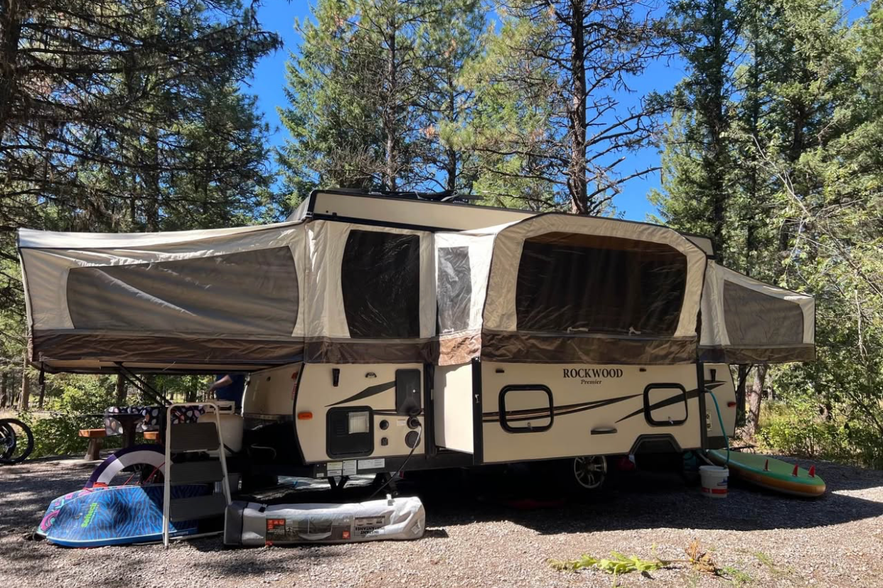 Rockwood Premier 2716G