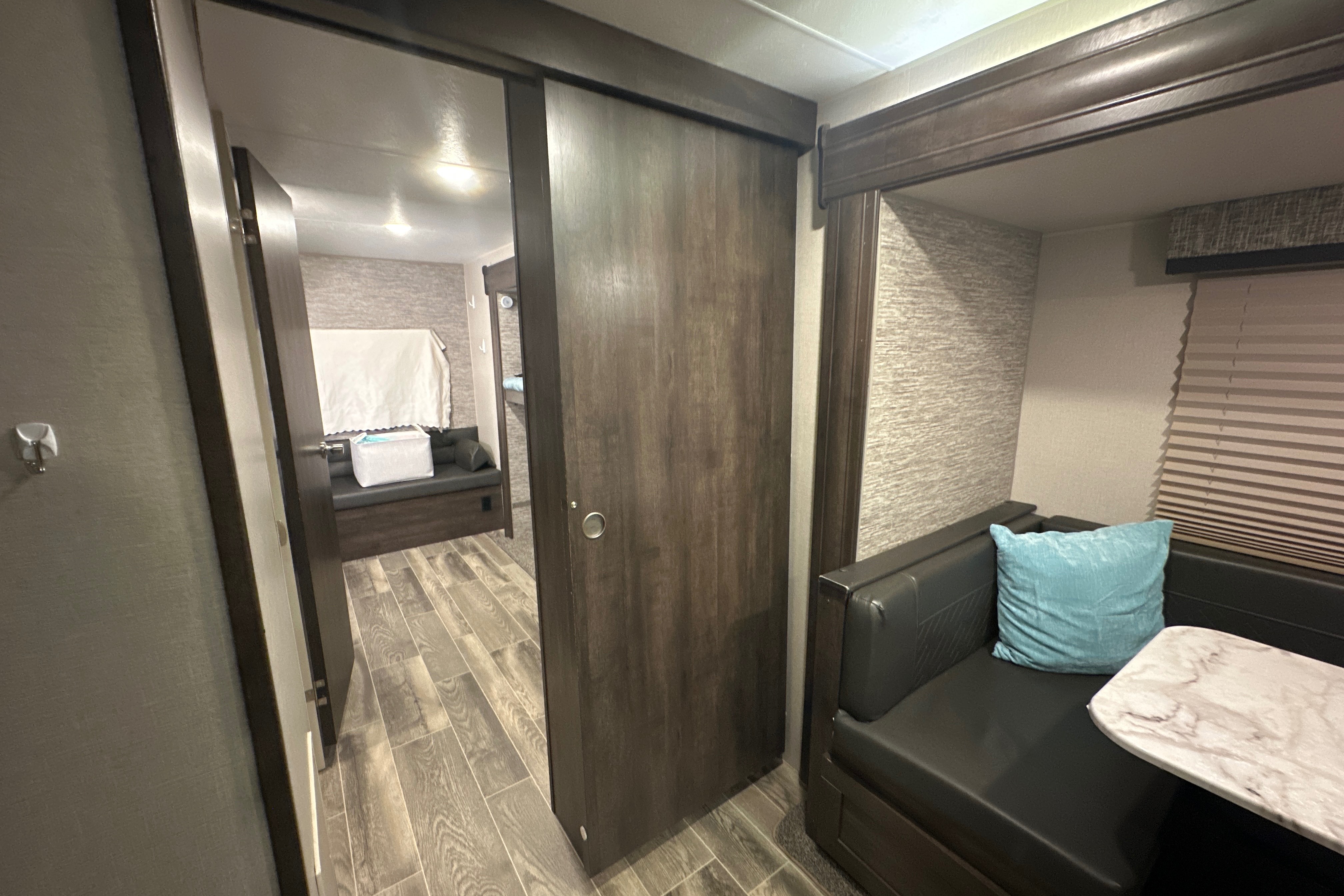 Abby’s 33ft 2020 Travel Trailer * Delivery Only*