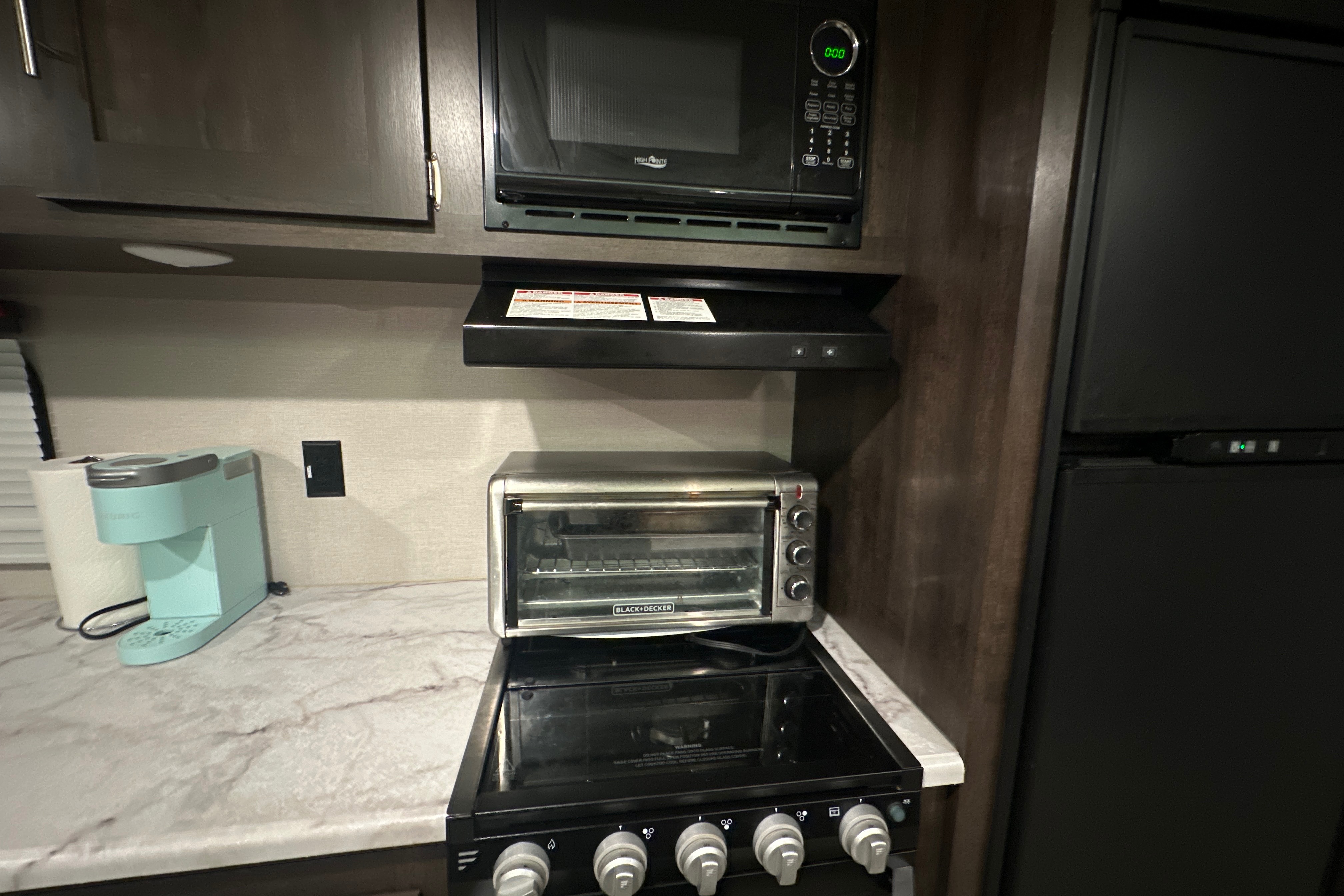Abby’s 33ft 2020 Travel Trailer * Delivery Only*