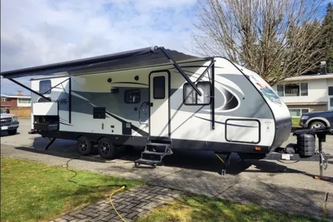 2017 Forest River Vibe Extreme Light Travel Trailer