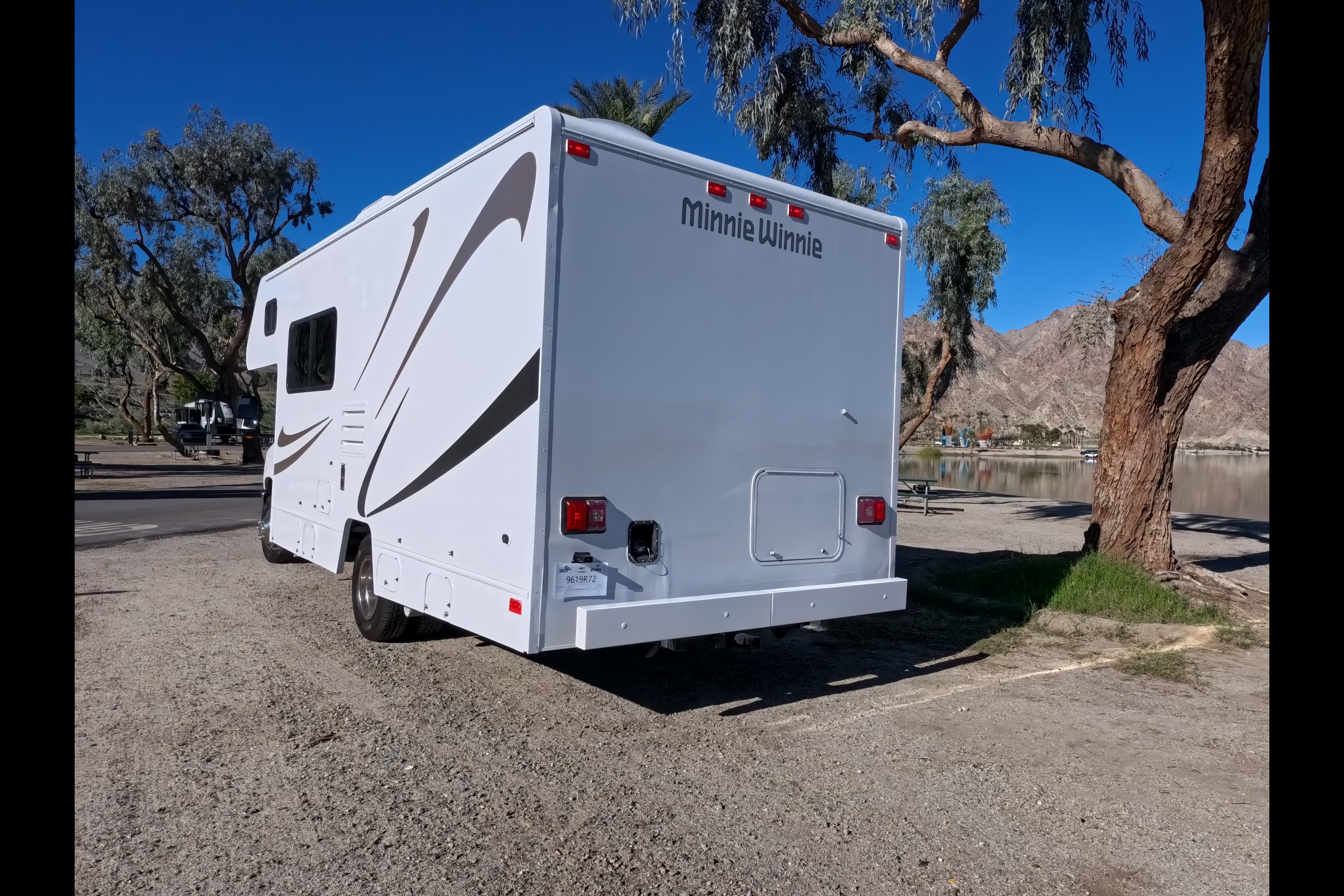 Cliff - Your California Getaway | Fully Stocked Kitchen & Camping
