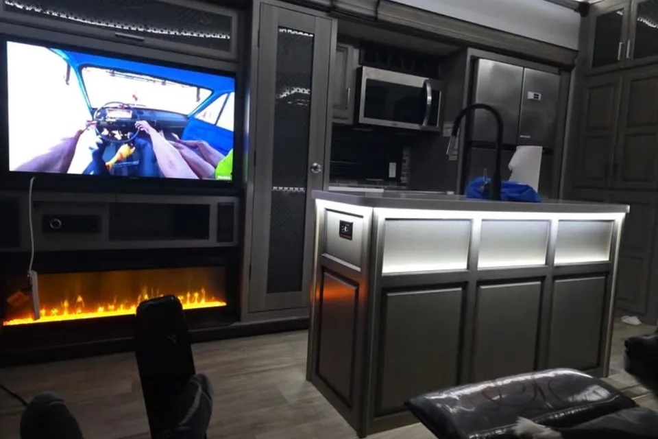 Sebastien's Keystone  Montana Fifth Wheel