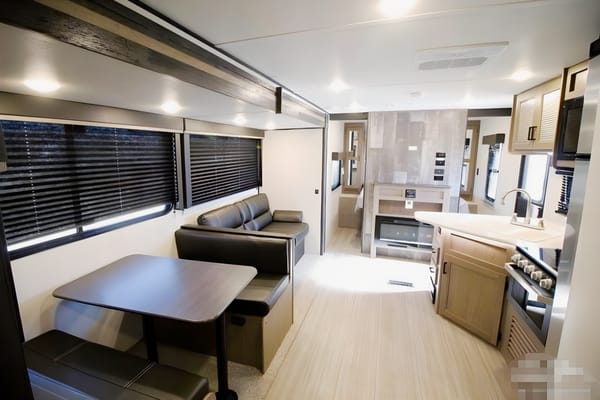 McMasters Keystone 318BR Hideout Travel Trailer