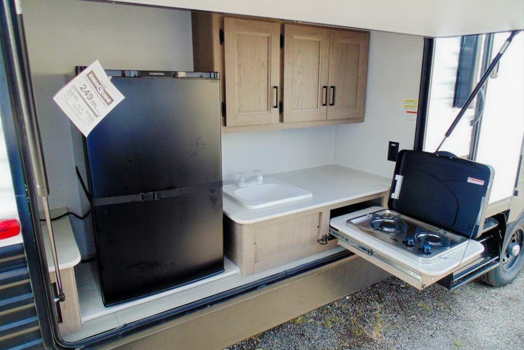 McMasters Keystone 318BR Hideout Travel Trailer