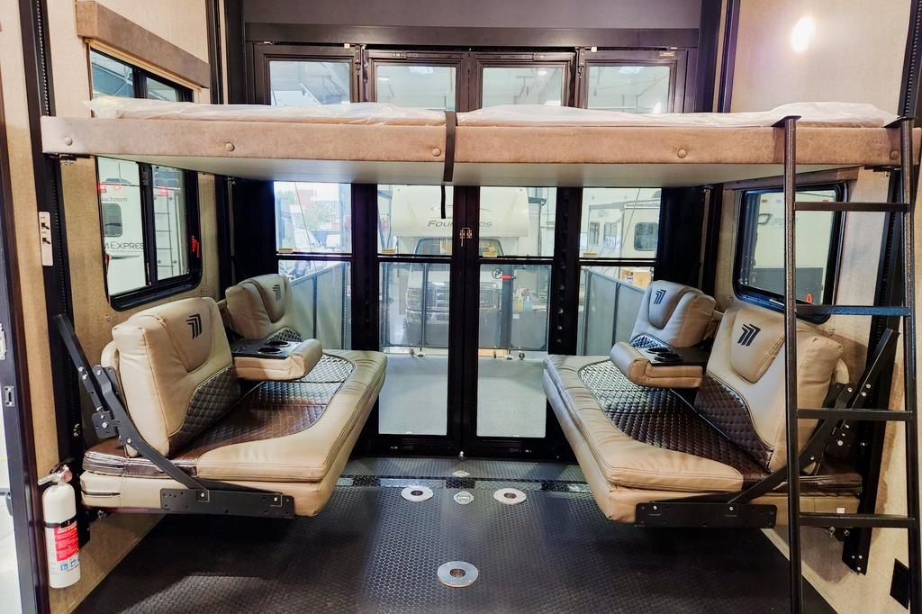 Jeramy's Grand Design Momentum 350 G Fifth Wheel